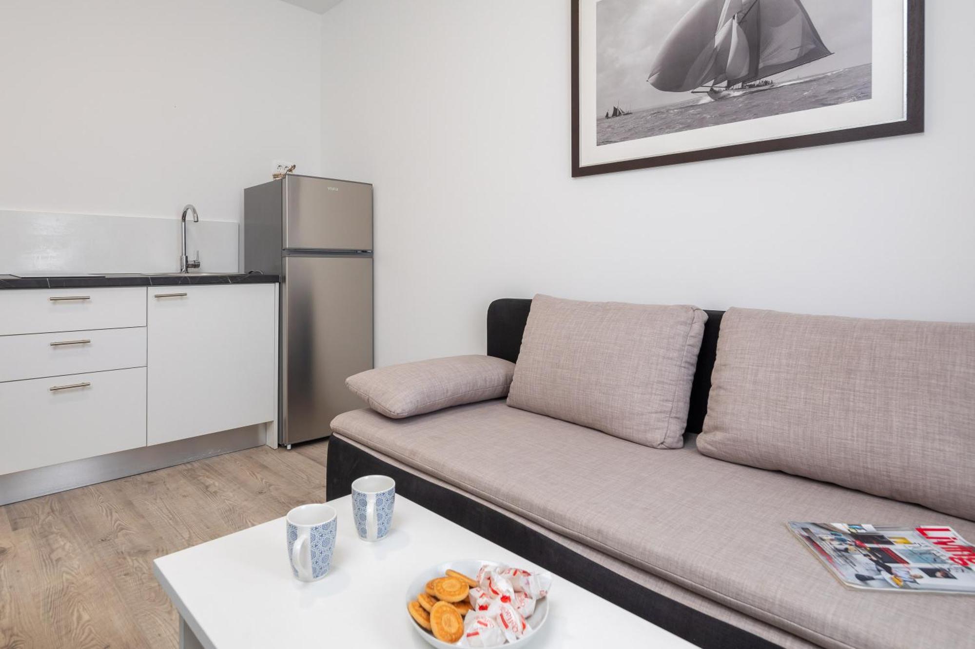 Beachfront Apartments Providenca With Free Parking Makarska Esterno foto