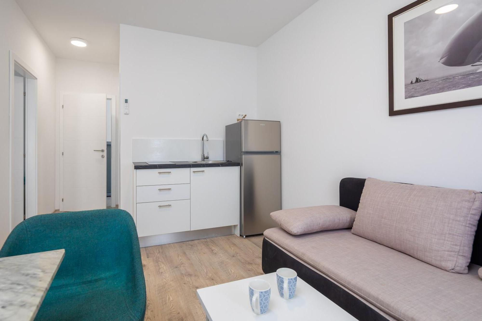 Beachfront Apartments Providenca With Free Parking Makarska Camera foto