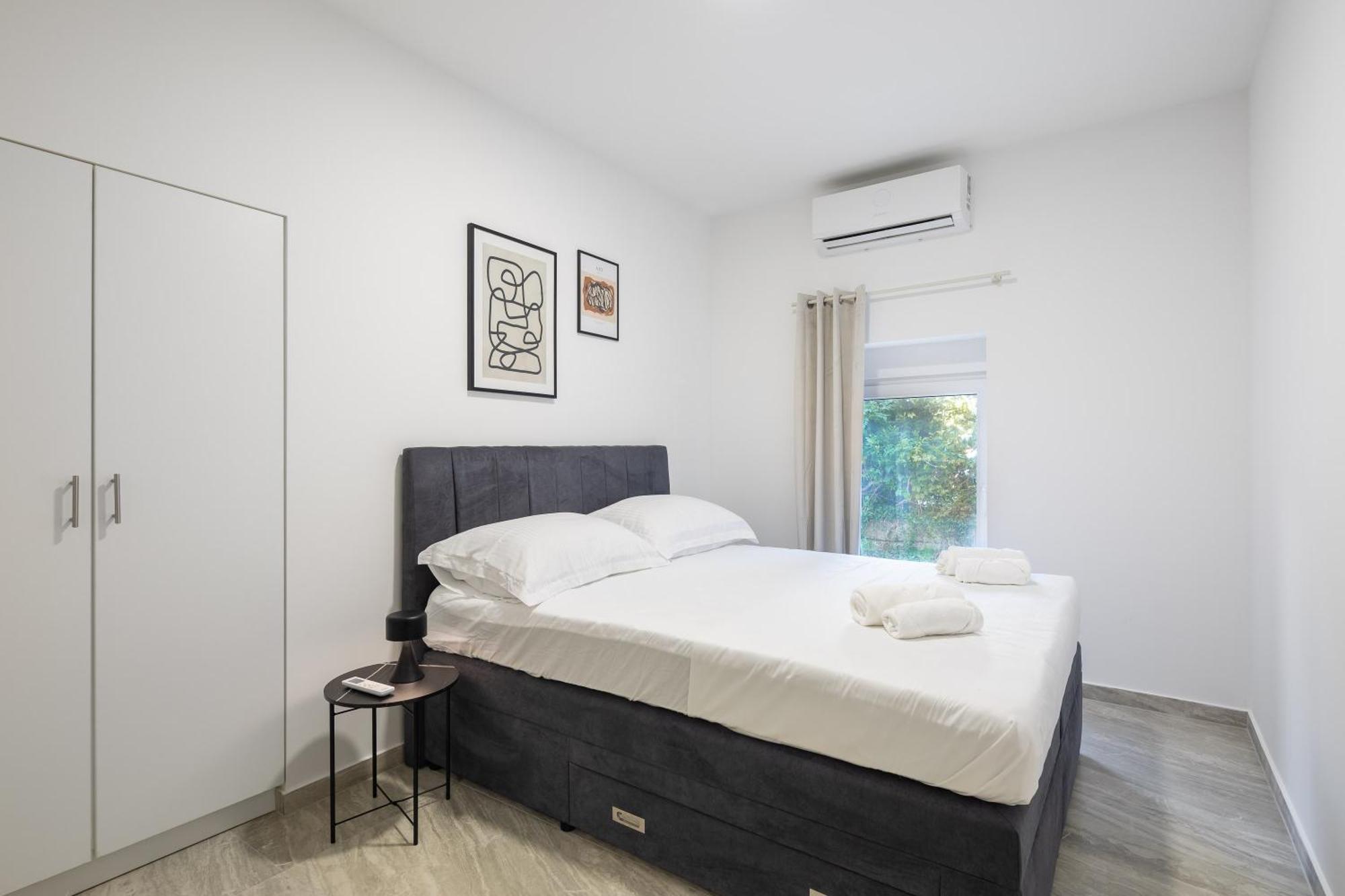 Beachfront Apartments Providenca With Free Parking Makarska Camera foto